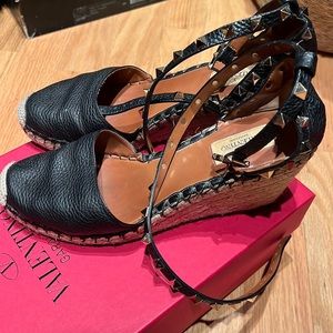 Valentino Garavani black shoes in size 9